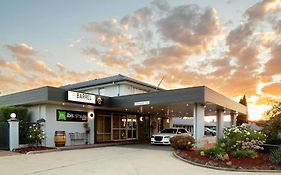Ibis Styles Orange